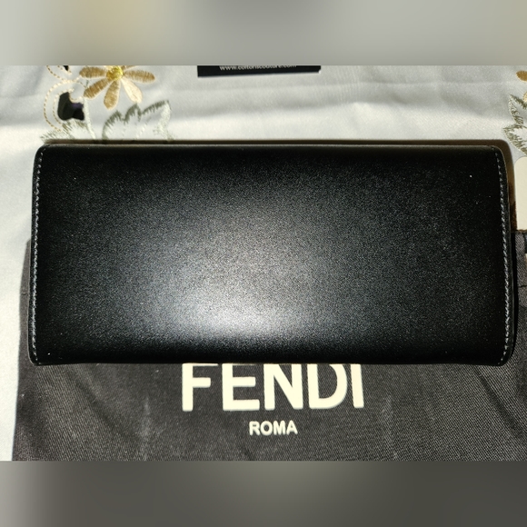 FENDI - Black Lady Wallet - Picture 4 of 11